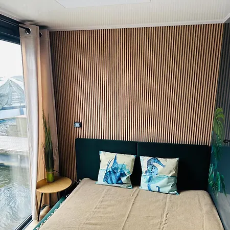 Premium Hausboot Blaue Lagune Lubeck