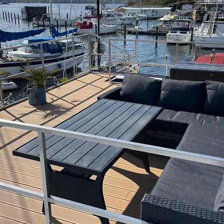 Premium Hausboot Blaue Lagune *